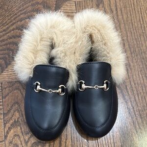 Black Fur Lined Loafers with Gold Buckle kids sz 28